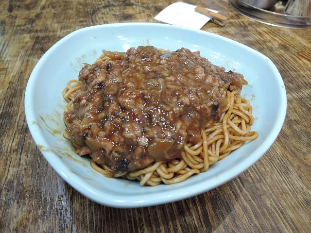 Representative photo: Chinese mix noodles in hk. Not this venue.