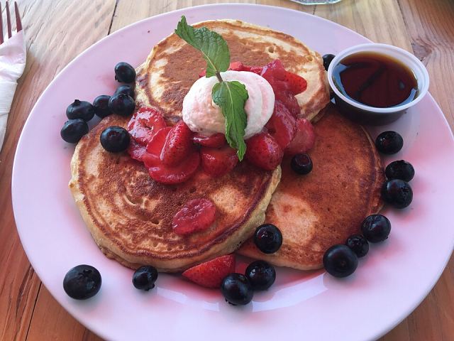Representative photo: Pancakes with fruit. Not this venue.
