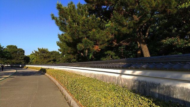 Representative photo: Ōhori Park Loop Path The path near Ōhori Park Japanese Garden Park Ōhorikōen Chūō-ku Fukuoka 20260514. Not this venue.