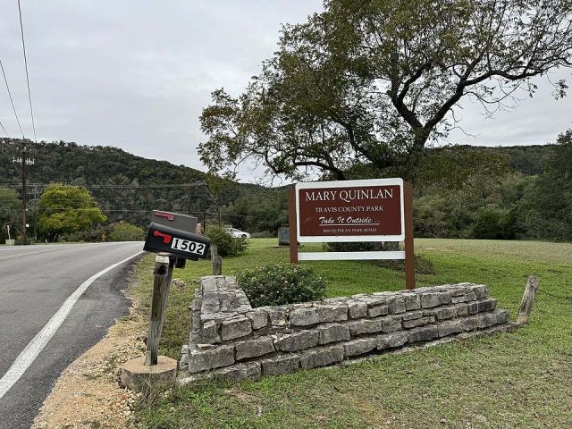 Mary Quinlan Park Sign Nov 2023