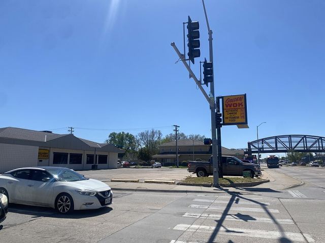 Representative photo: Golden Wok Authentic Chinese and Vietnamese Food, Lincoln, Nebraska, 2026. Not this venue.