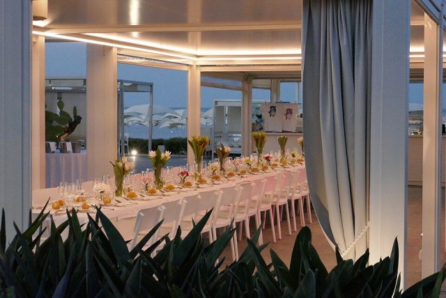 Representative photo: Restaurant (36674185951). Not this venue.