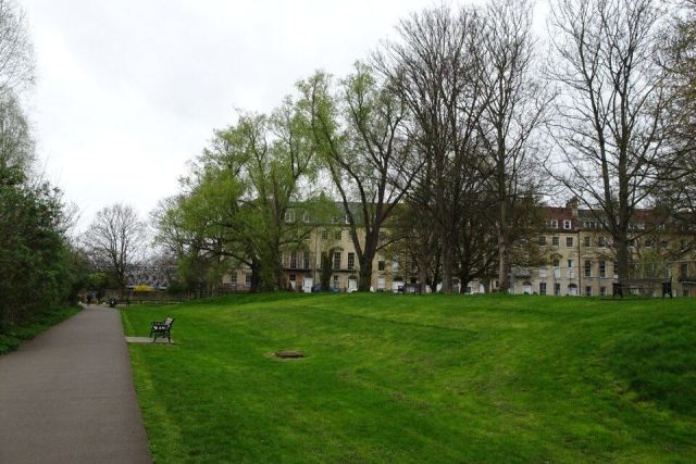 Representative photo: Path in Green Park - geograph.org.uk - 8285466. Not this venue.