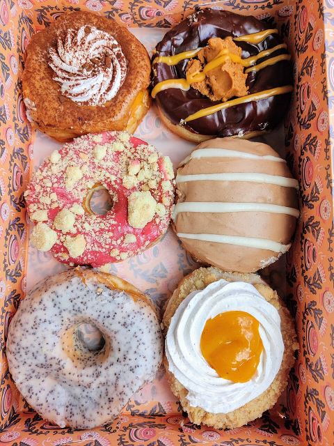 Representative photo: Donuts Vegan. Not this venue.
