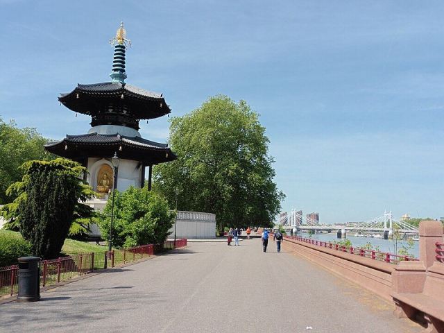 Representative photo: The Thames Path National Trail by Battersea Park - geograph.org.uk - 5896602. Not this venue.