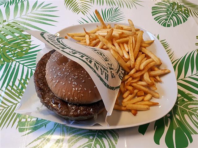 Representative photo: Burger. Not this venue.